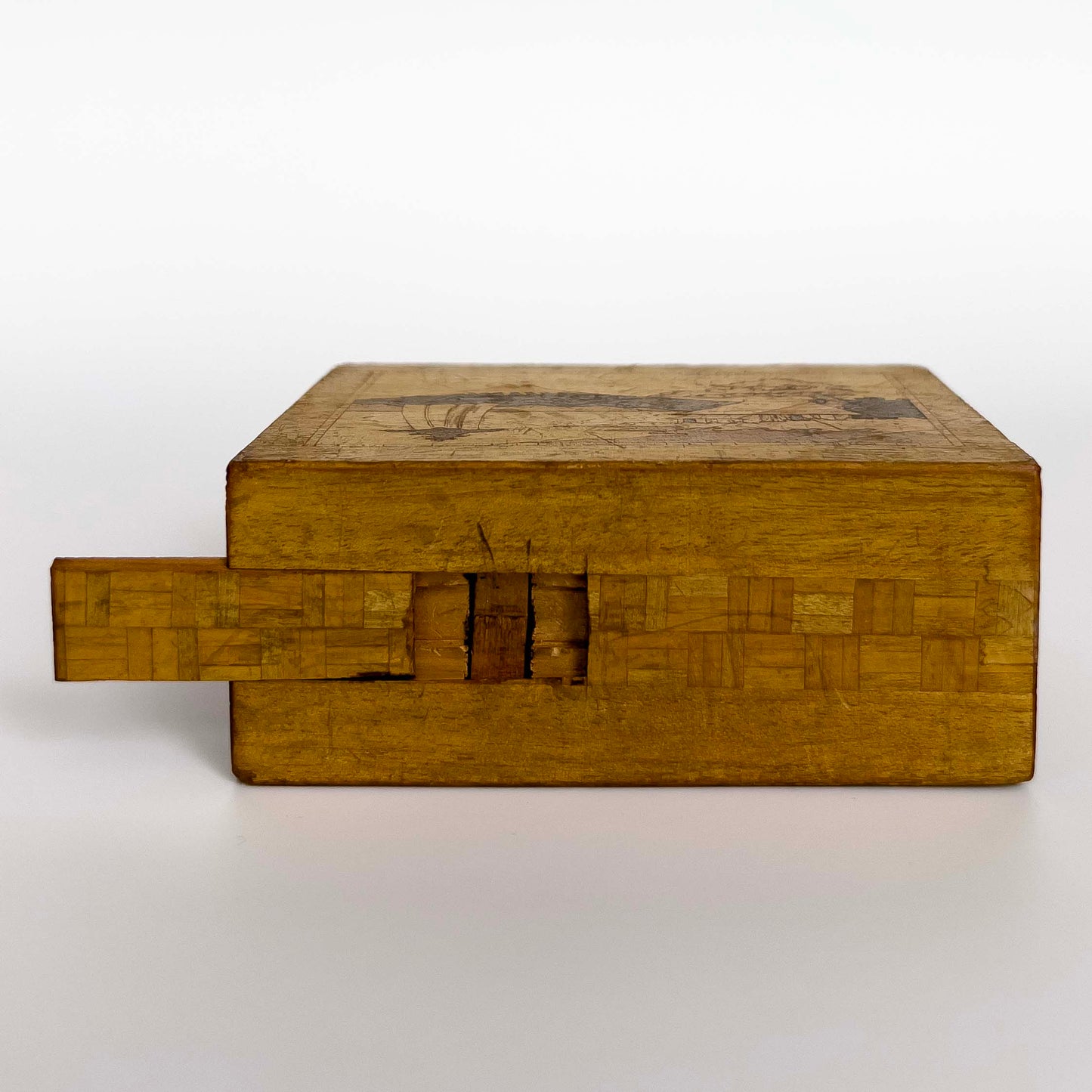 Objet D'Art | Antique Japanese Puzzle Box