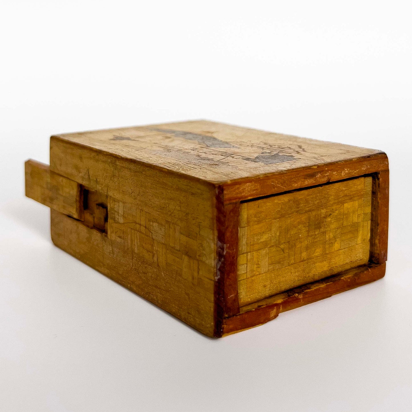 Objet D'Art | Antique Japanese Puzzle Box